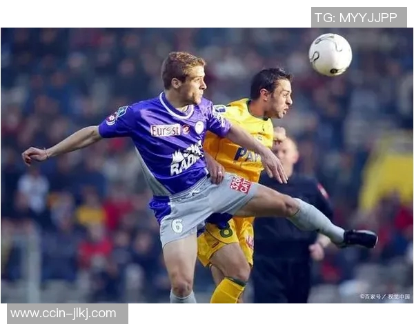 尼姆与亚眠的精彩对决分析及双方近期状态评估