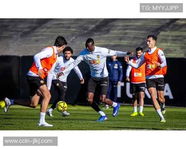 西甲焦点战役西班牙队对决瓦伦西亚队精彩回顾与分析 西甲焦点战役西班牙队对决瓦伦西亚队精彩回顾与分析