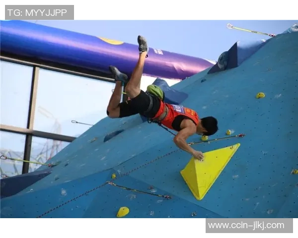 重庆攀岩队在攀岩节奏排行榜中荣获第六名展现实力与团队精神 重庆攀岩队在攀岩节奏排行榜中荣获第六名展现实力与团队精神