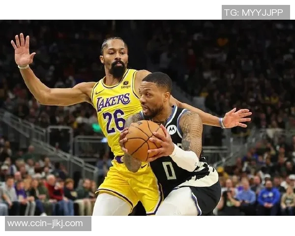 雄鹿与湖人精彩对决集锦回顾NBA赛场巅峰对决的精彩瞬间 雄鹿与湖人精彩对决集锦回顾NBA赛场巅峰对决的精彩瞬间