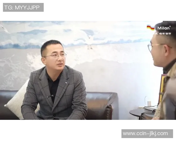 黄伟专访:从青涩少年到足球巨星的成长之路回顾 黄伟专访:从青涩少年到足球巨星的成长之路回顾