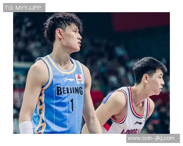 CBA精彩对决北京队迎战广东队争夺胜利荣耀 CBA精彩对决北京队迎战广东队争夺胜利荣耀