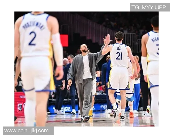 勇士与猛龙历史交锋战绩回顾及分析探讨